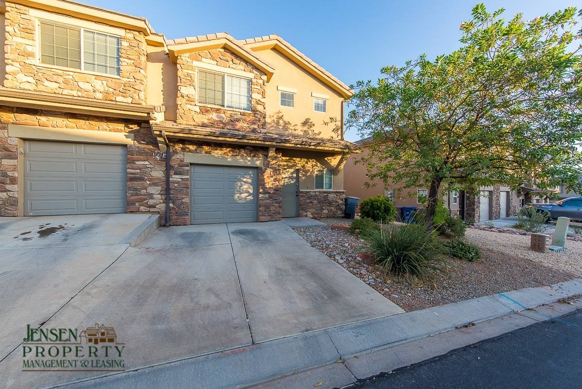 Townhouse for rent at 370 W Buena Vista, Washington, UT 84780