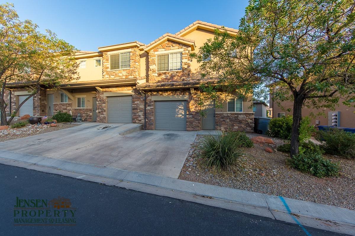 Townhouse for rent at 370 W Buena Vista, Washington, UT 84780