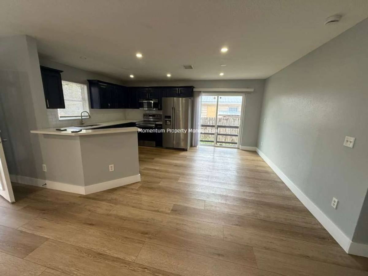 Apartment for rent at 6409 N 41st St, Tampa, FL 33610