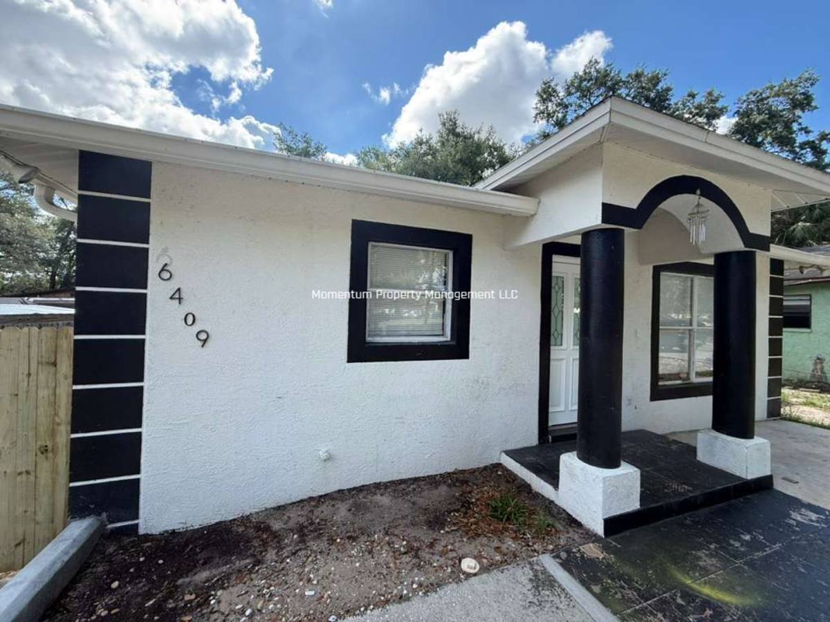 Apartment for rent at 6409 N 41st St, Tampa, FL 33610