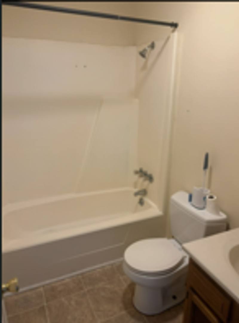 Apartment for rent at 1200 N 7th St, Auburn, IL 62615