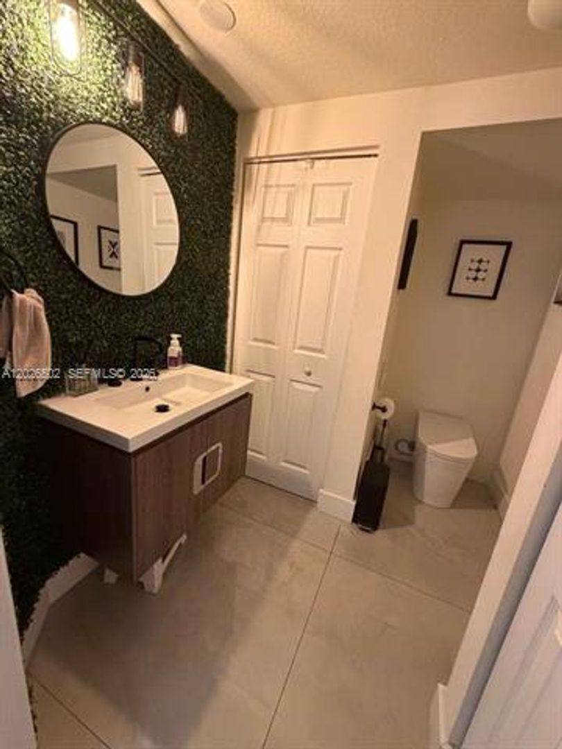 Townhouse for rent at 3332 W 108th St, Hialeah, FL 33018