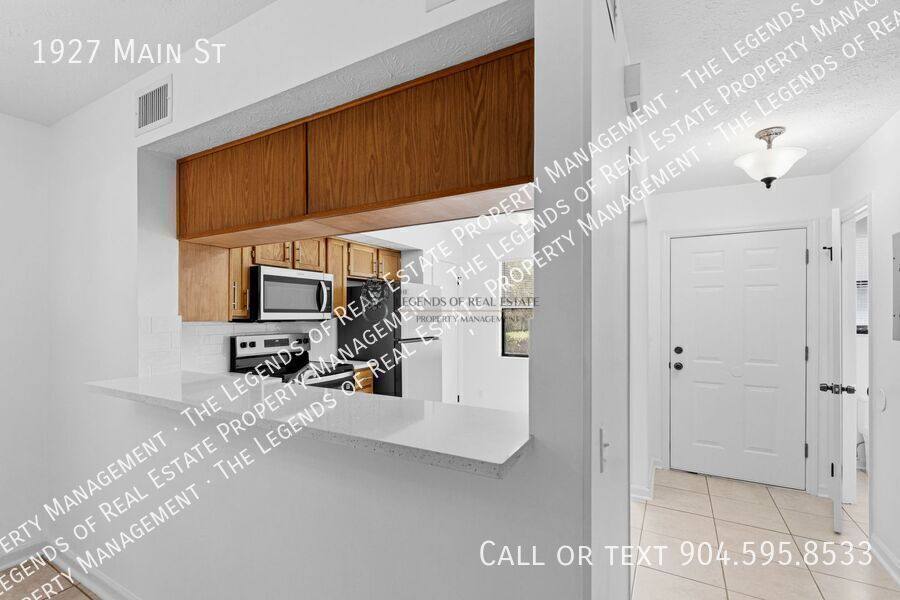Townhouse for rent at 1927 Main St, Atlantic Beach, FL 32233