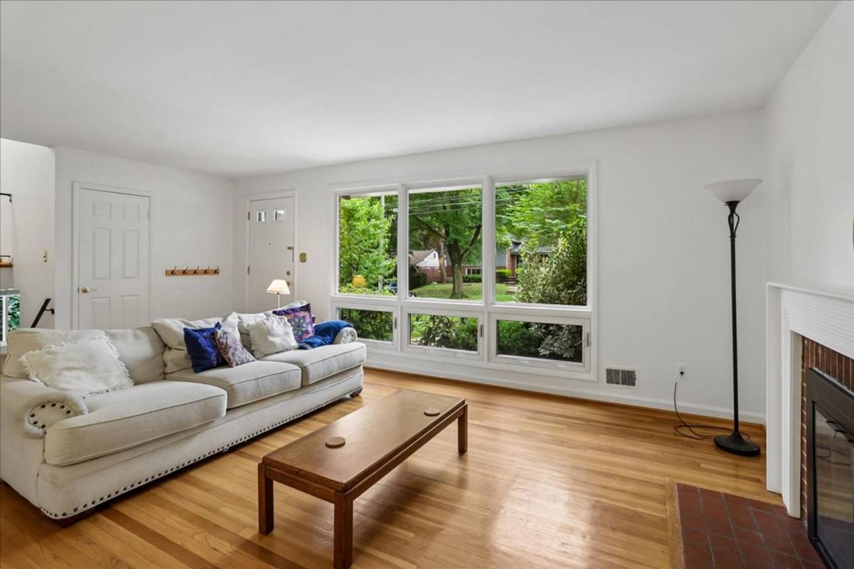 House for rent at 1703 Tilton Dr, Silver Spring, MD 20902
