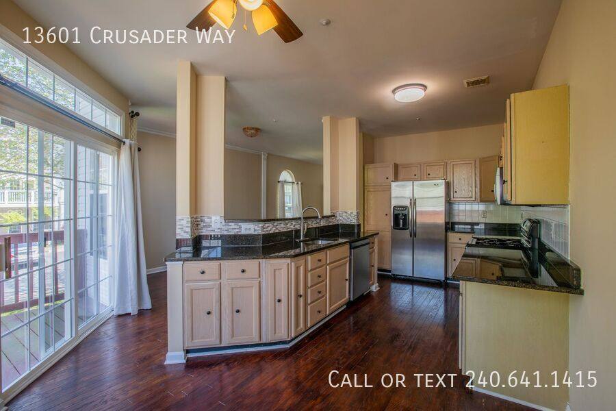 Townhouse for rent at 13601 Crusader Way, Germantown, MD 20874