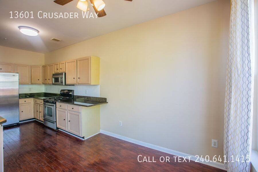 Townhouse for rent at 13601 Crusader Way, Germantown, MD 20874