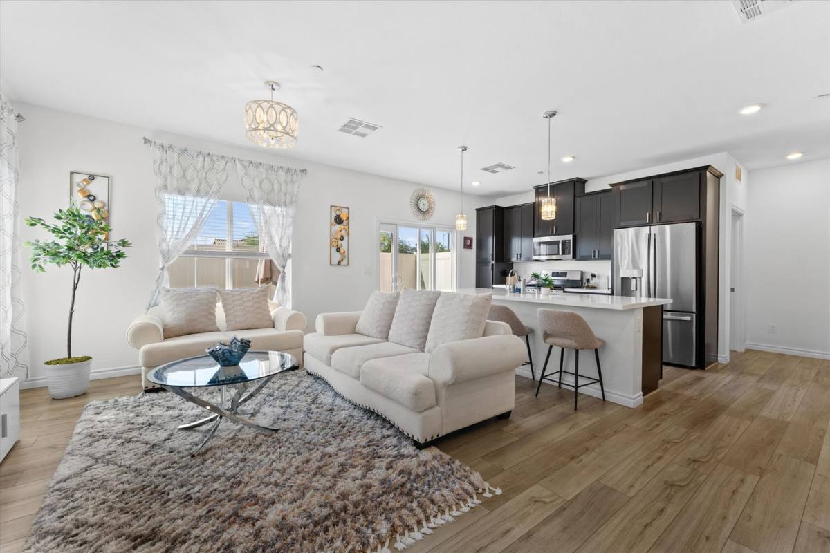 House for rent at 237 Callen Falls #2011, Henderson, NV 89011