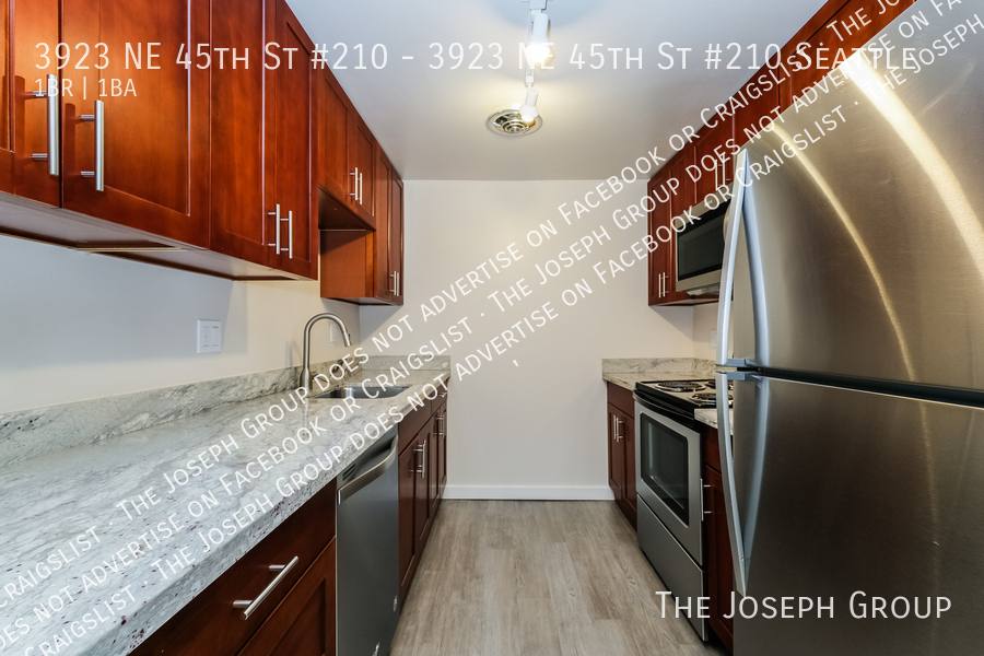 Apartment for rent at 3923 NE 45th St #210, Seattle, WA 98105