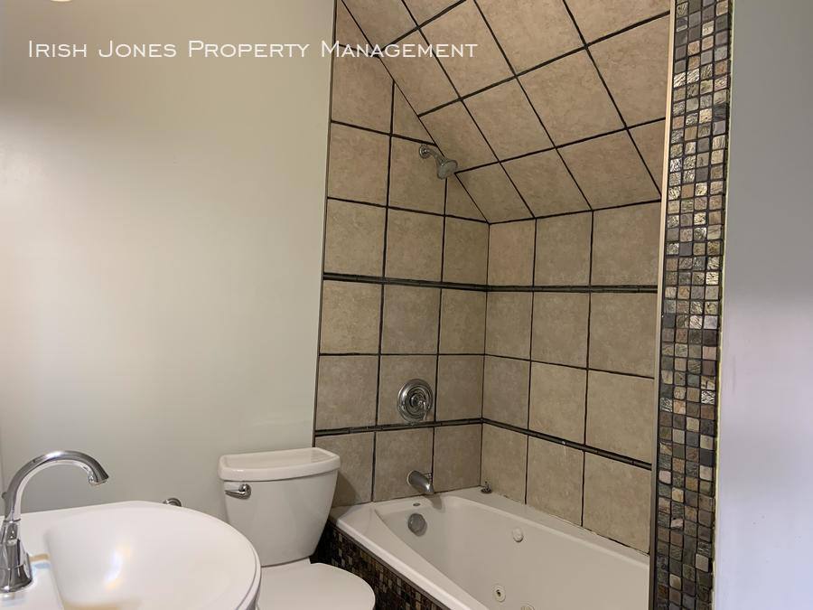 House for rent at 330 Bryant St, Buffalo, NY 14222