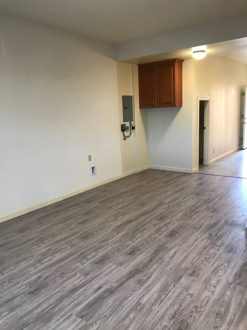 Apartment for rent at 1826 W Willow St, Long Beach, CA 90810