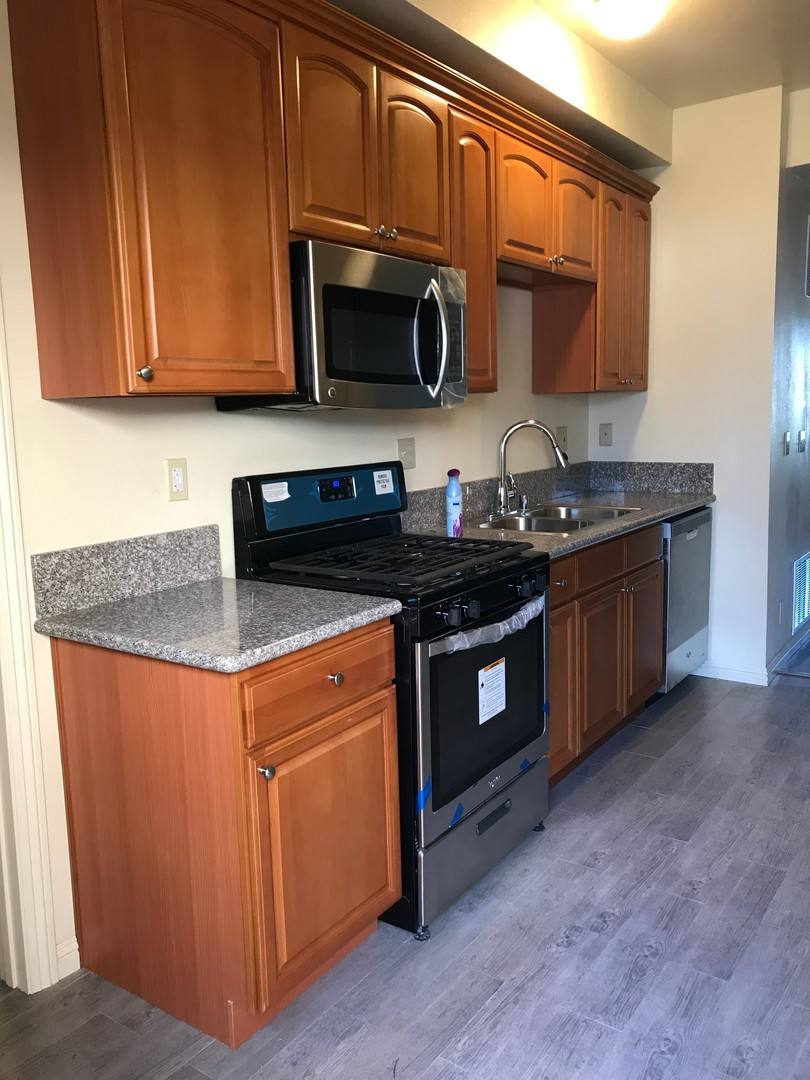 Apartment for rent at 1826 W Willow St, Long Beach, CA 90810