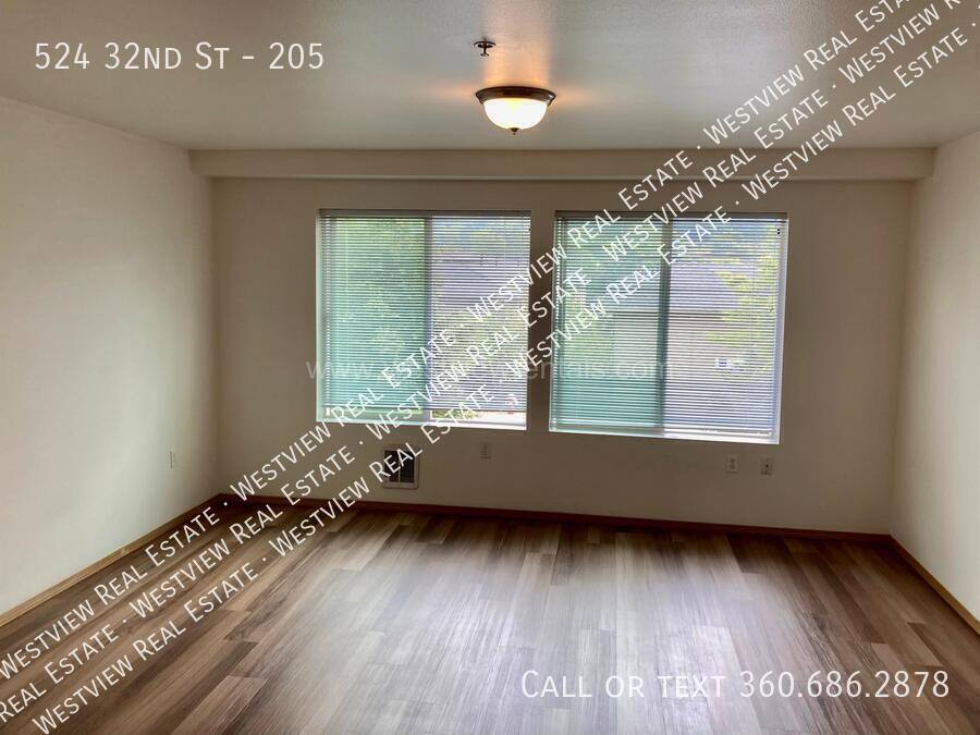 Apartment for rent at 524 32nd St #205, Bellingham, WA 98225