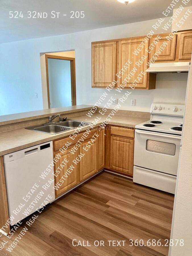 Apartment for rent at 524 32nd St #205, Bellingham, WA 98225