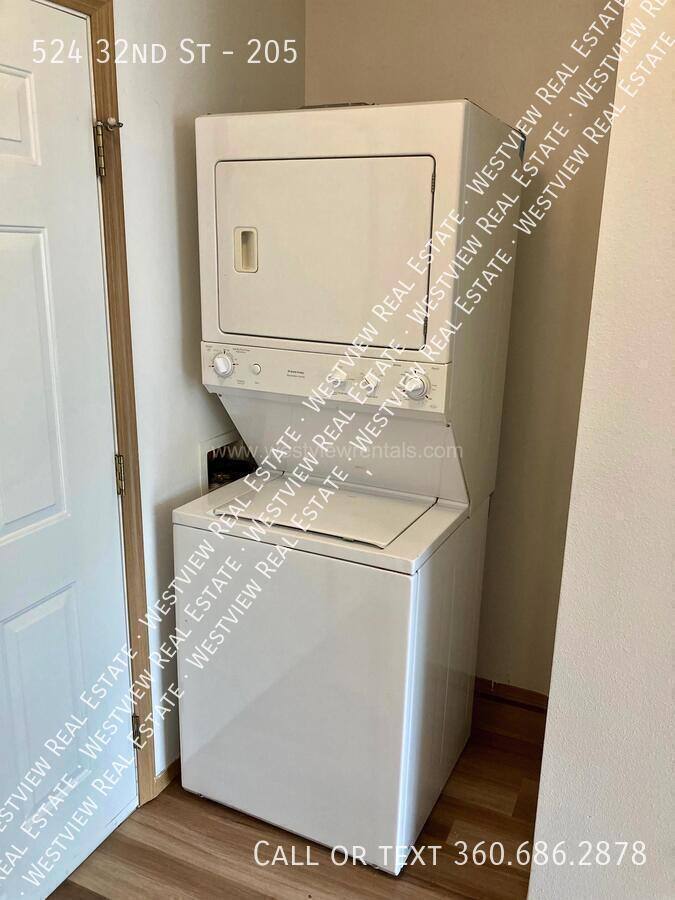 Apartment for rent at 524 32nd St #205, Bellingham, WA 98225