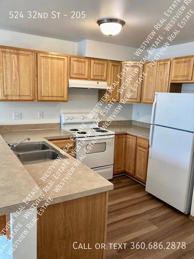Apartment for rent at 524 32nd St #205, Bellingham, WA 98225