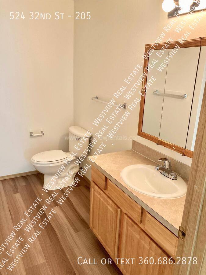 Apartment for rent at 524 32nd St #205, Bellingham, WA 98225