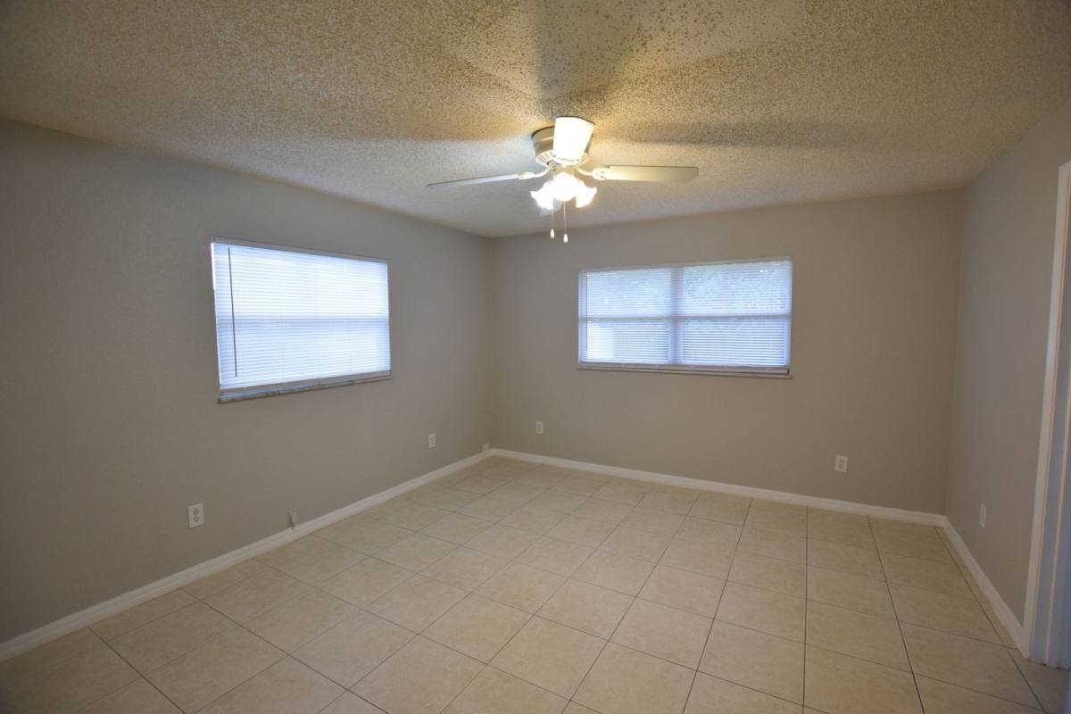 House for rent at 1931 English Dr, Deltona, FL 32738