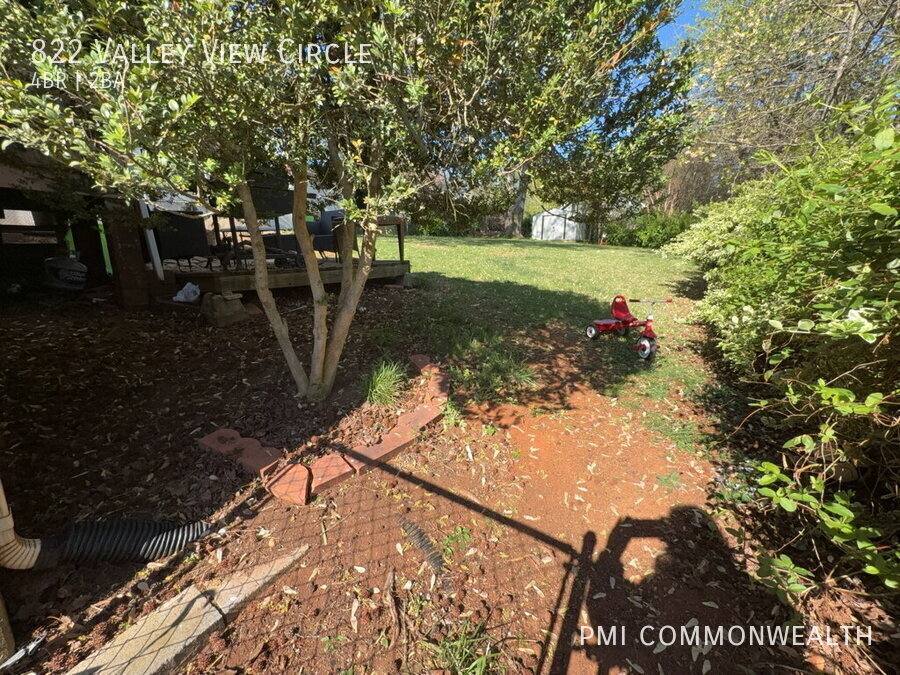 House for rent at 822 Valley View Circle, Charlottesville, VA 22902