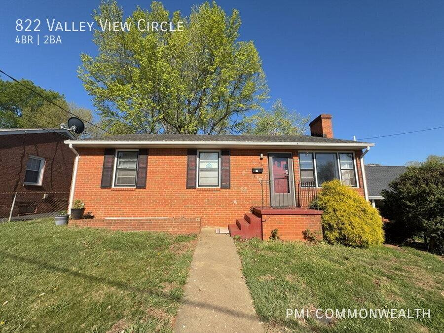 House for rent at 822 Valley View Circle, Charlottesville, VA 22902