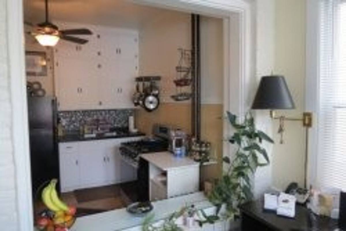 Apartment for rent at 1906 W Waveland Ave #1R, Chicago, IL 60613