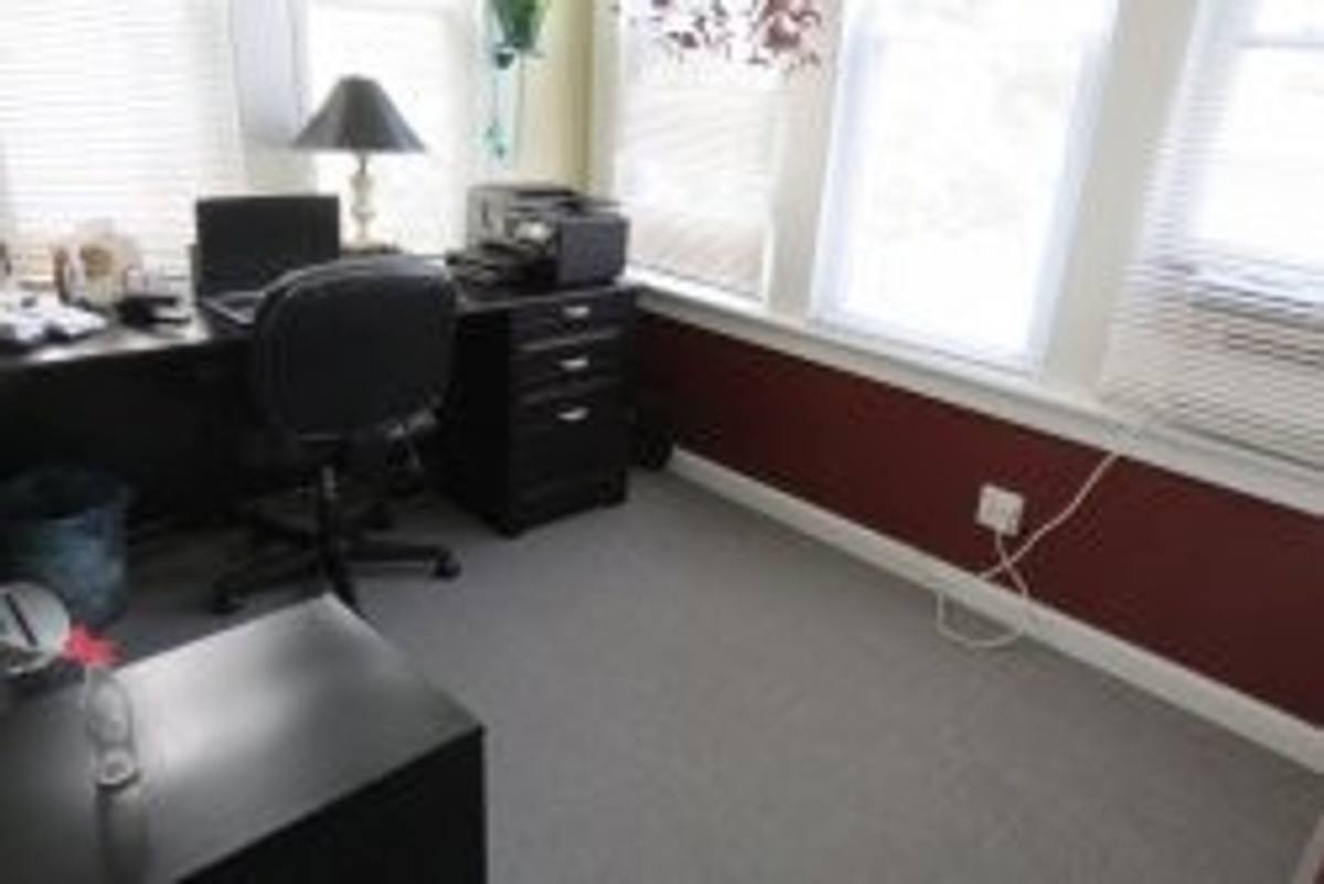Apartment for rent at 1906 W Waveland Ave #1R, Chicago, IL 60613