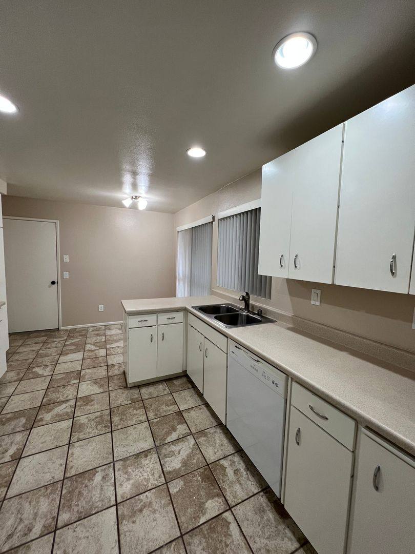 House for rent at 24142 Village, Camarillo, CA 93012