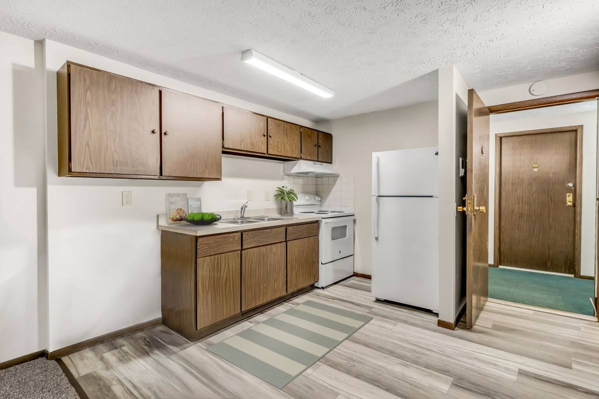 Apartment for rent at 4815 Westchester Dr, Youngstown, OH 44515