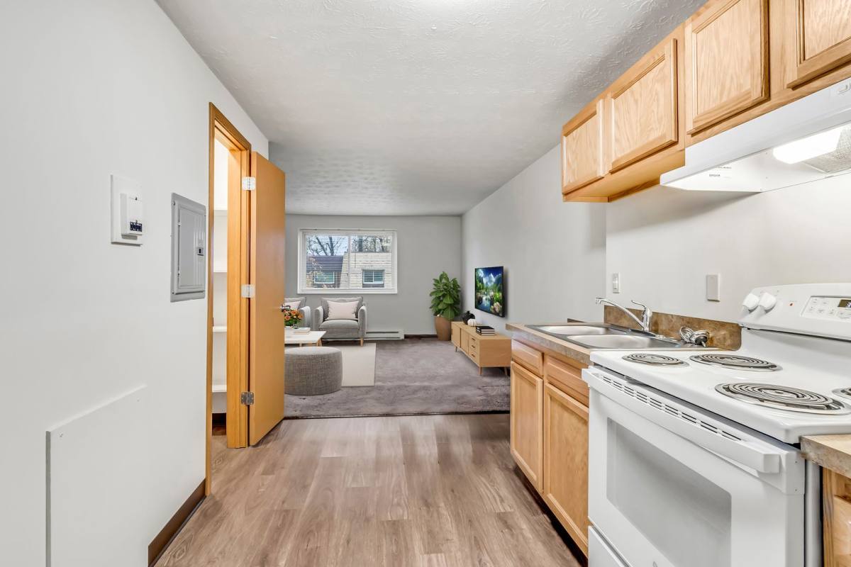 Apartment for rent at 4815 Westchester Dr, Youngstown, OH 44515