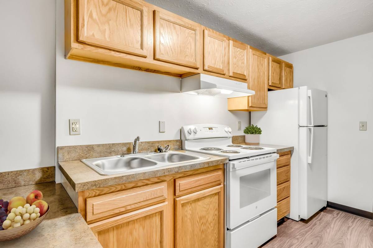 Apartment for rent at 4815 Westchester Dr, Youngstown, OH 44515