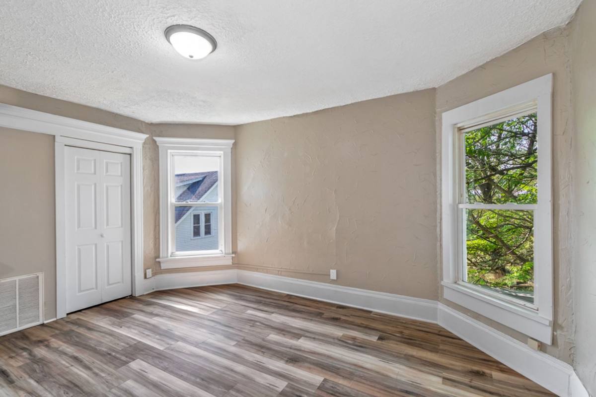 Apartment for rent at 1606 Cleveland Ave NW, Canton, OH 44703