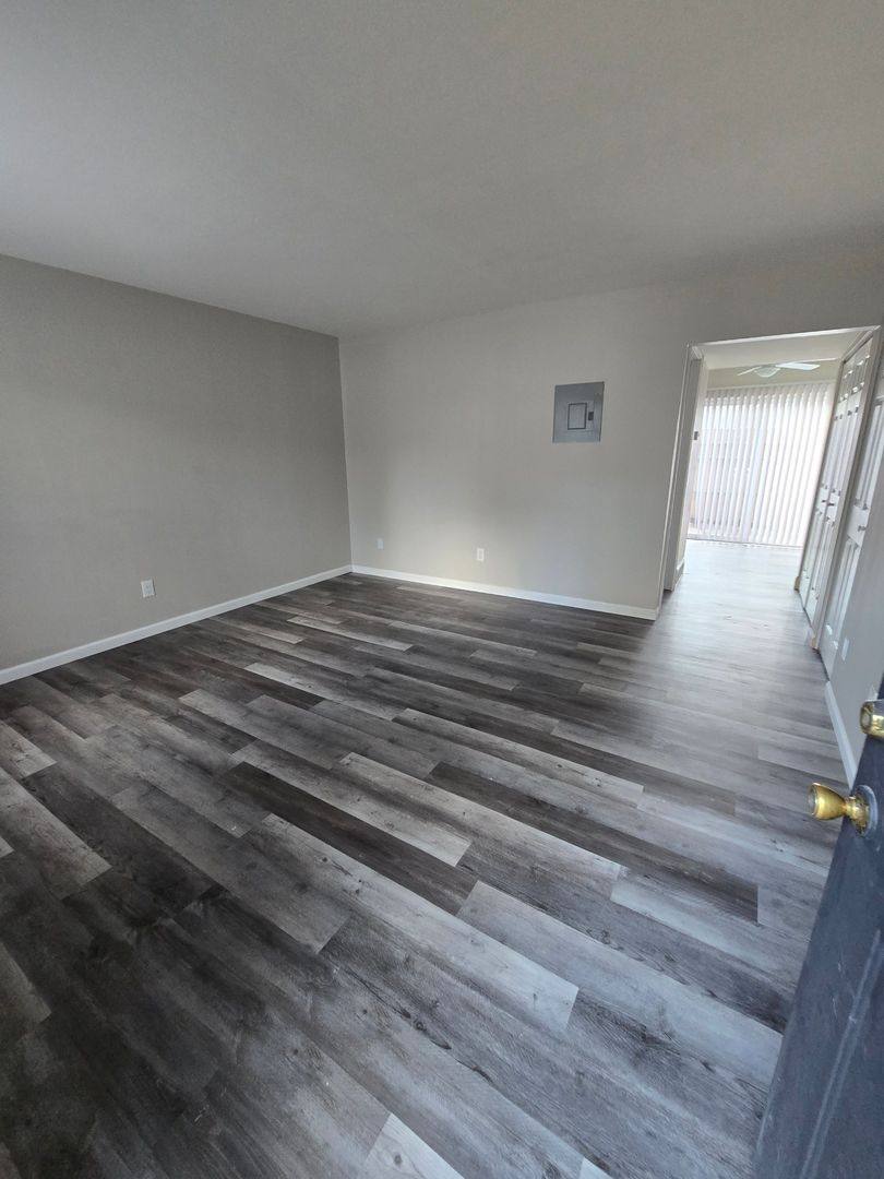 Townhouse for rent at 3232 N Talbot Ave, Erlanger, KY 41018