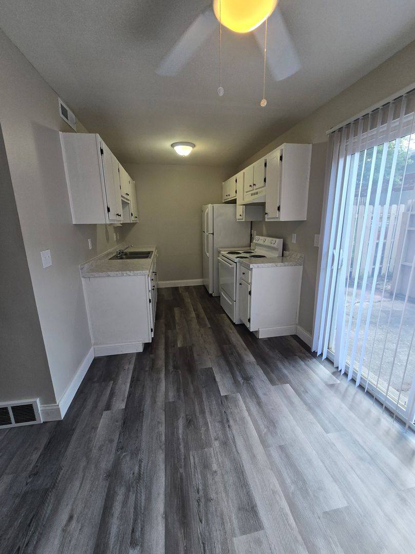 Townhouse for rent at 3232 N Talbot Ave, Erlanger, KY 41018