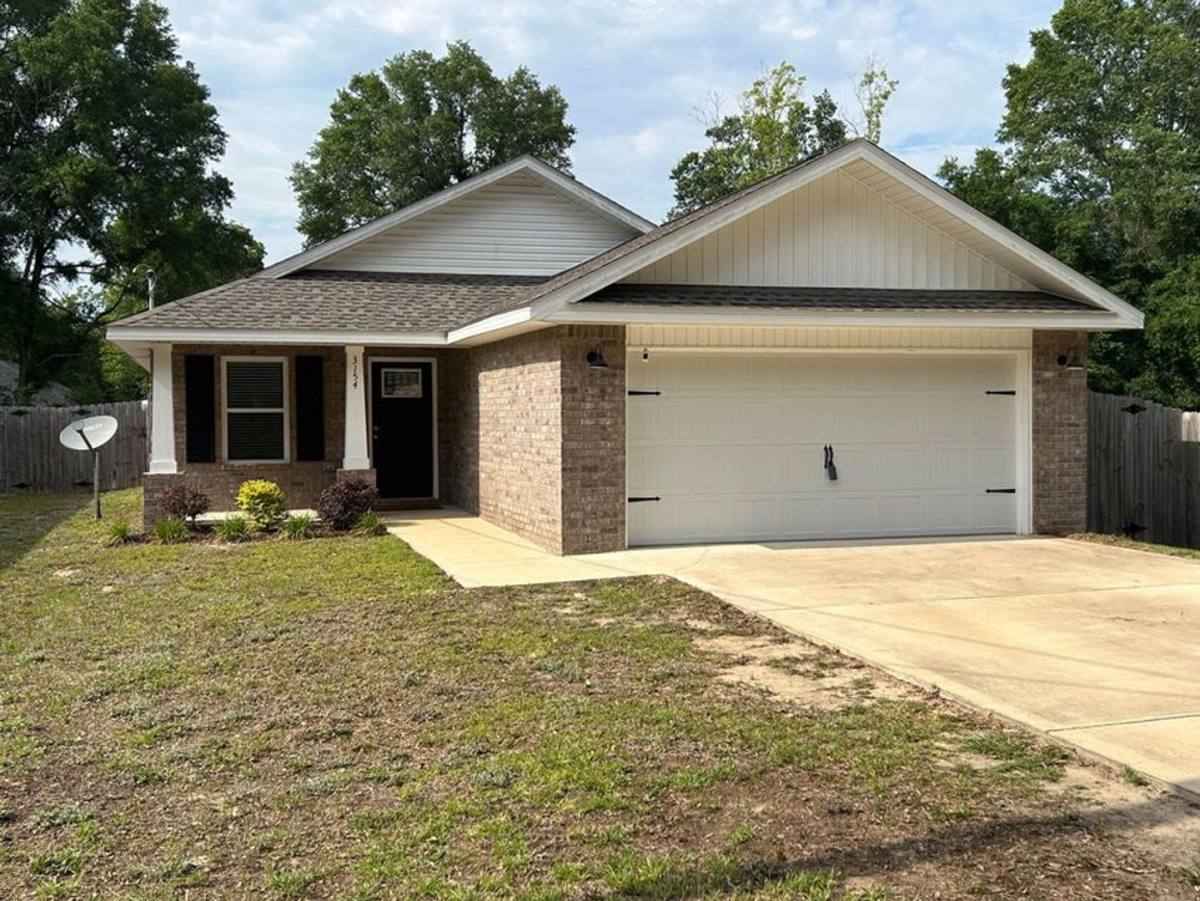 House for rent at 3154 Maple St, Crestview, FL 32539