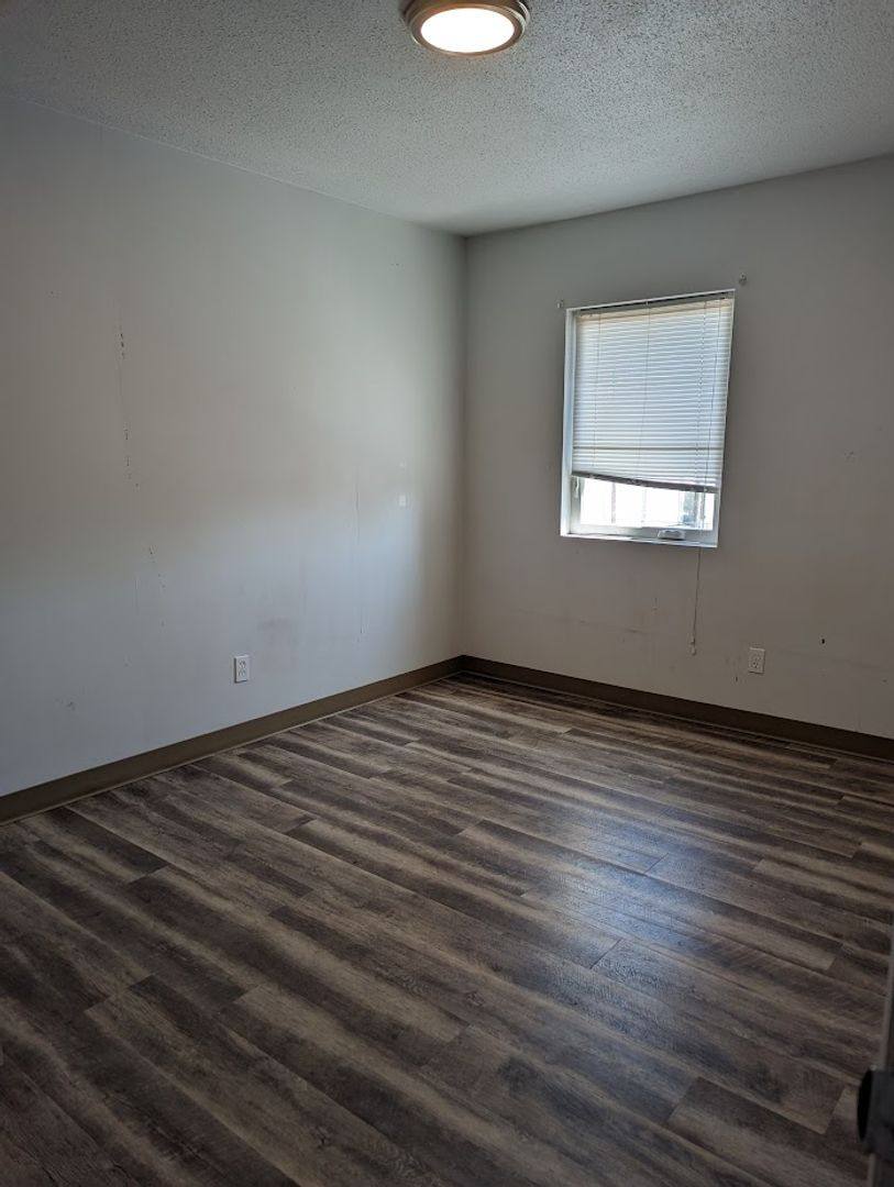 Apartment for rent at 157 W Walnut Ave, Genesee, ID 83832