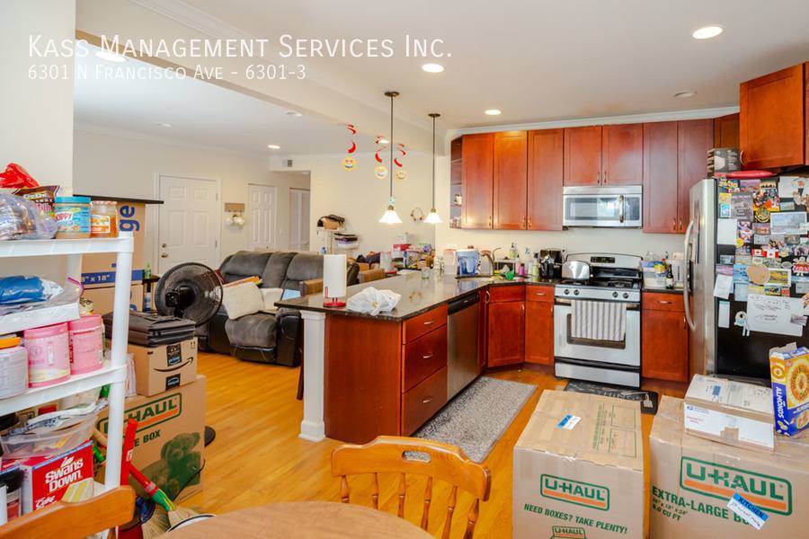 Apartment for rent at 6301 N Francisco Ave #3, Chicago, IL 60659