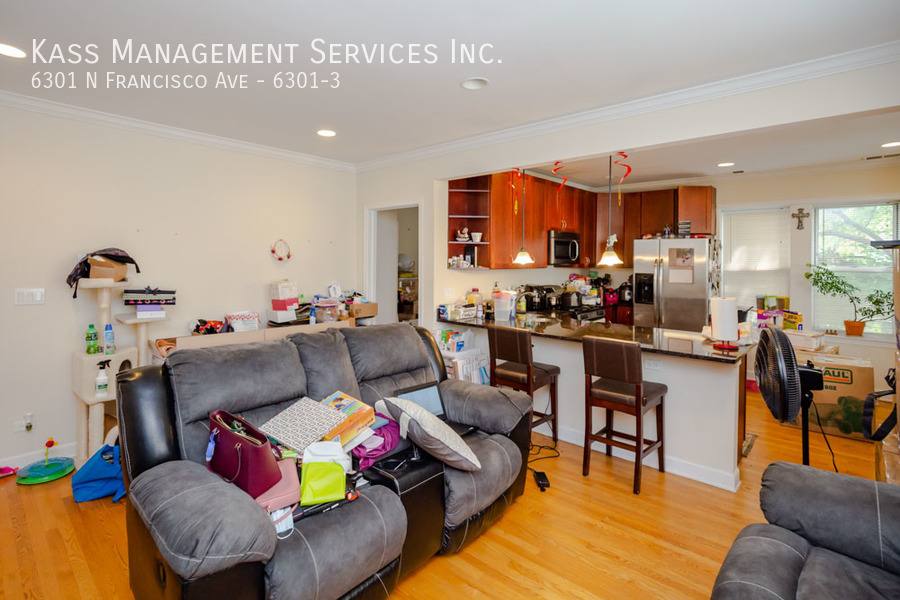 Apartment for rent at 6301 N Francisco Ave #3, Chicago, IL 60659