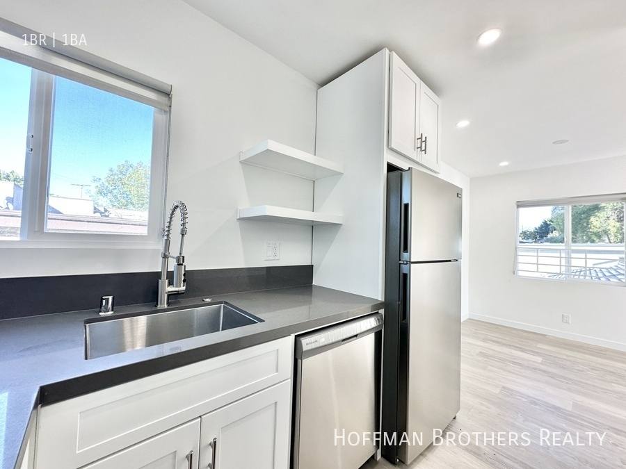 Apartment for rent at 2433 W Ave 33 #1 2, Los Angeles, CA 90065