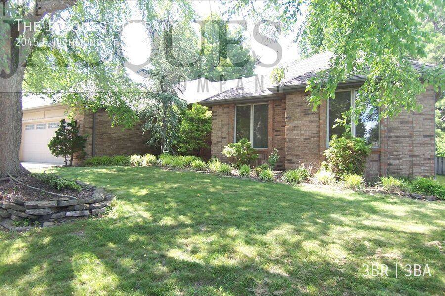 House for rent at 2045 E Richmond St, Springfield, MO 65804