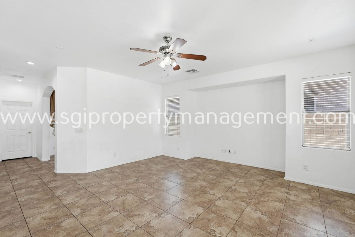 House for rent at 6827 N 71st Dr, Glendale, AZ 85303