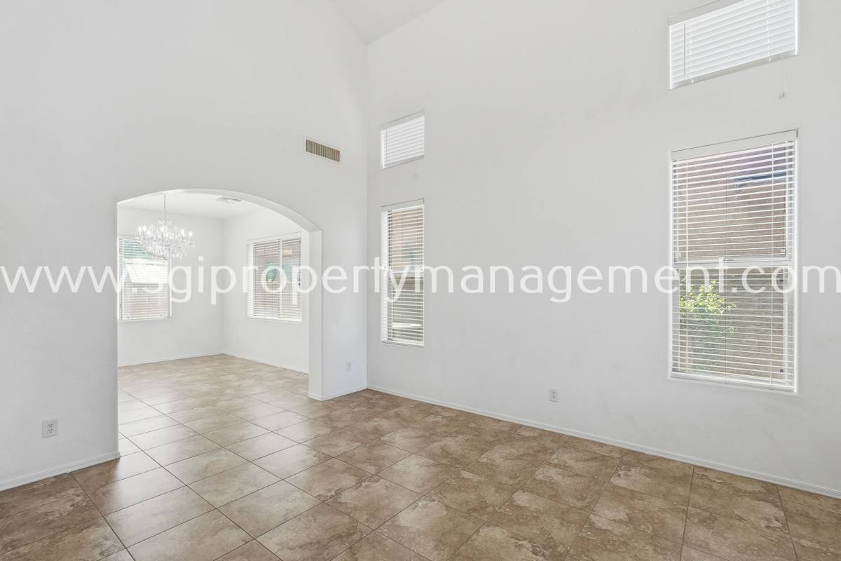 House for rent at 6827 N 71st Dr, Glendale, AZ 85303