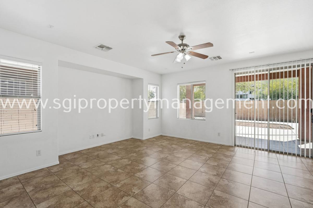 House for rent at 6827 N 71st Dr, Glendale, AZ 85303