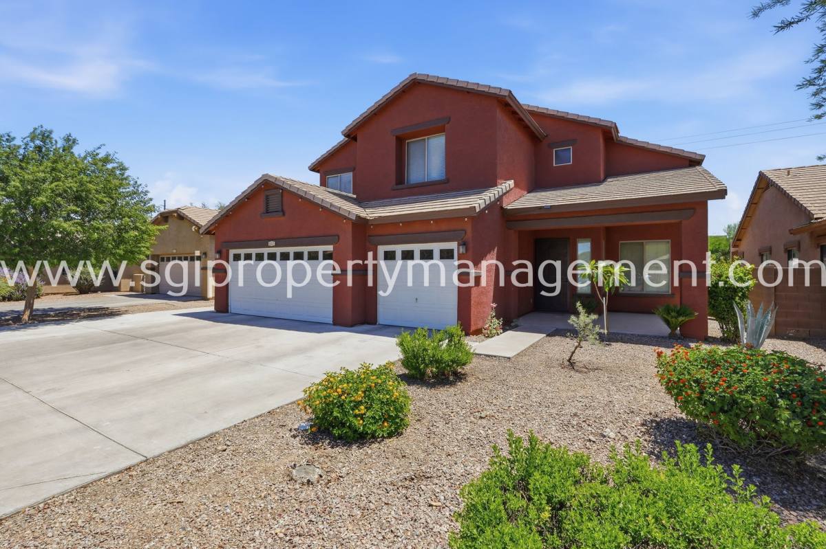 House for rent at 6827 N 71st Dr, Glendale, AZ 85303