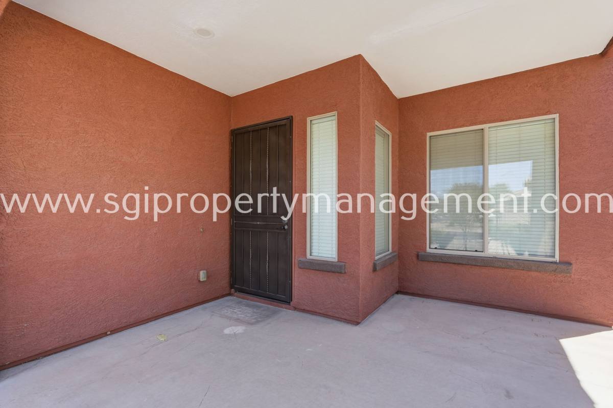 House for rent at 6827 N 71st Dr, Glendale, AZ 85303