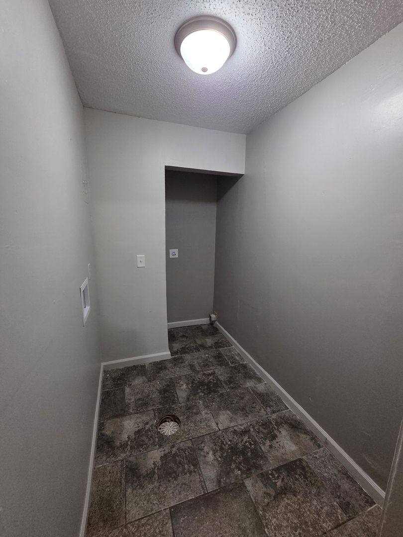House for rent at 1739 S Glenn St, Wichita, KS 67213