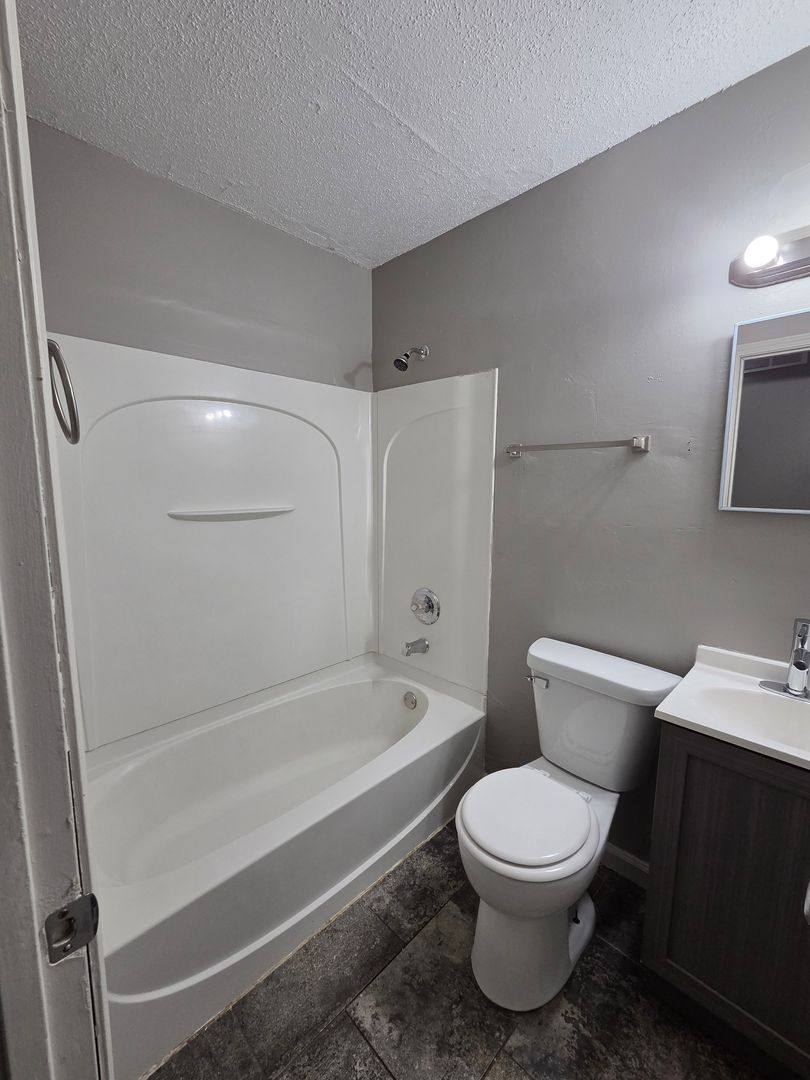 House for rent at 1739 S Glenn St, Wichita, KS 67213
