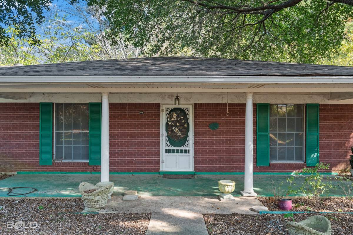 House for rent at 595 N Main St, Sibley, LA 71073