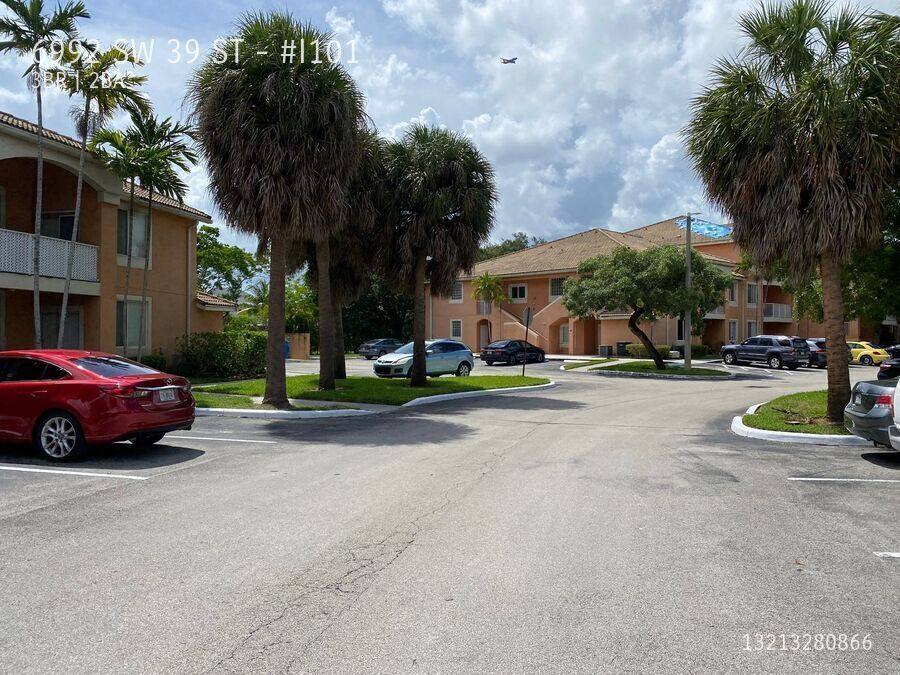 Apartment for rent at 6992 SW 39 St #I101, Fort Lauderdale, FL 33314