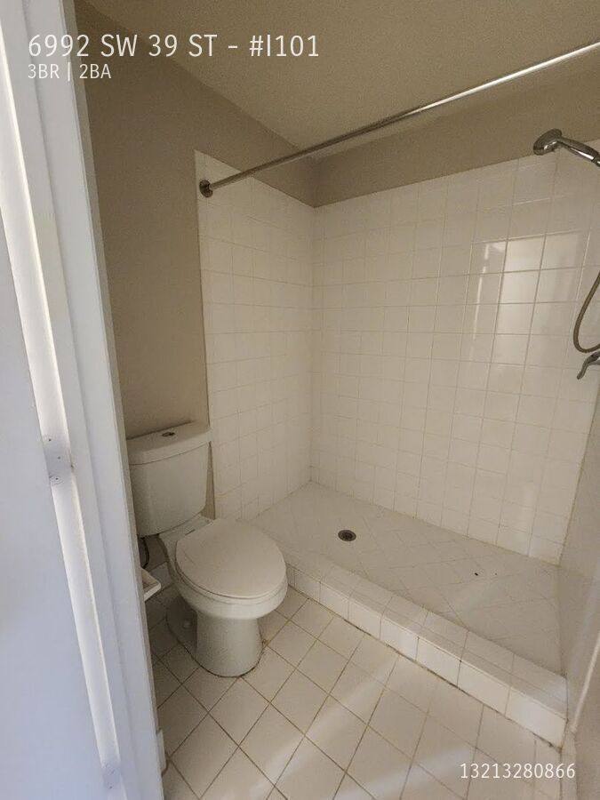 Apartment for rent at 6992 SW 39 St #I101, Fort Lauderdale, FL 33314