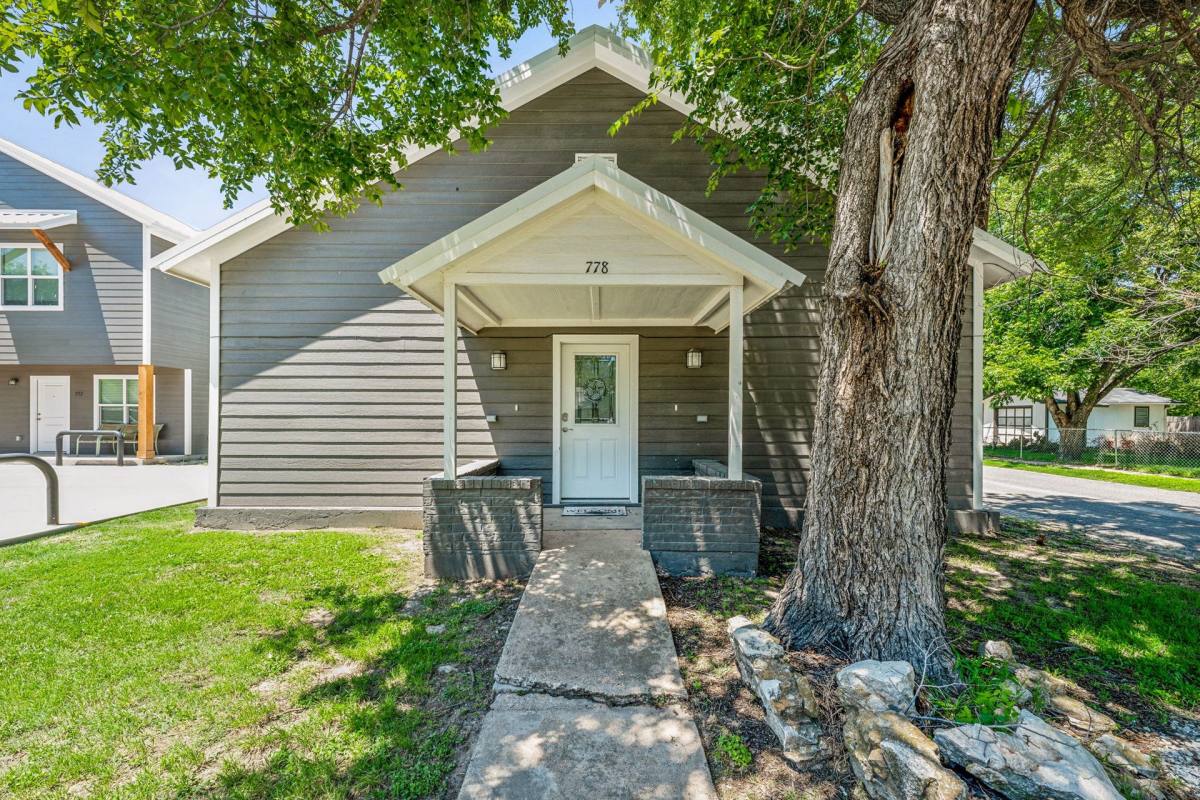 Apartment for rent at 778 N Belknap St, Stephenville, TX 76401