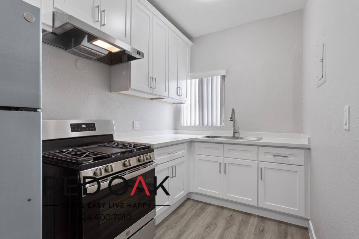 Condo for rent at 479 E 49th St #481 1 4, Los Angeles, CA 90011